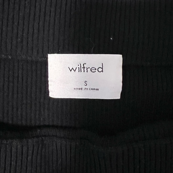 Aritzia Wilfred Fleur Sweater Bell Sleeve In Black - Picture 6 of 8